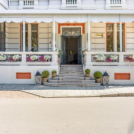 Hotel Rooms Lago Maggiore Verbania Bagian luar foto