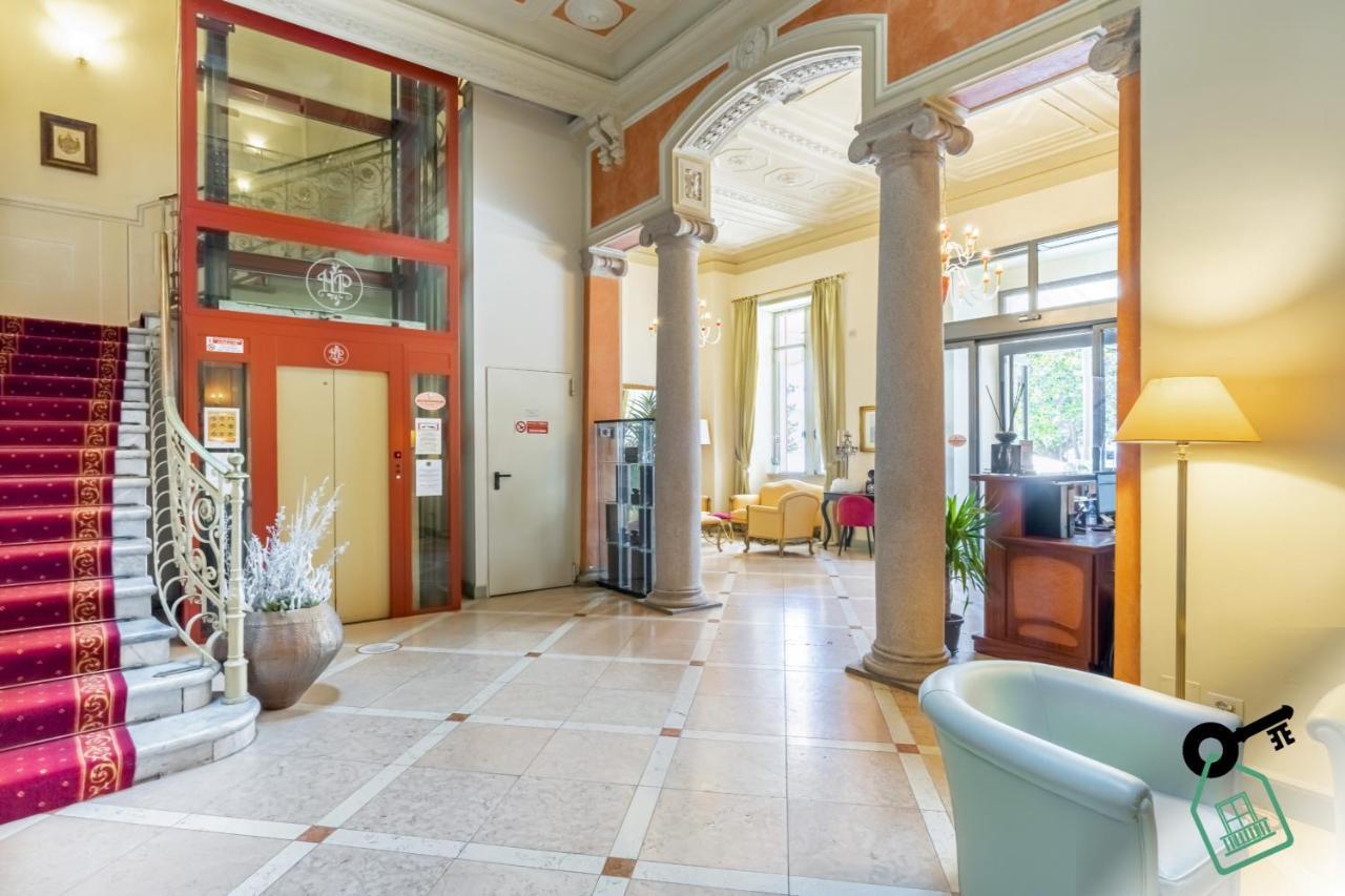 Hotel Rooms Lago Maggiore Verbania Bagian luar foto